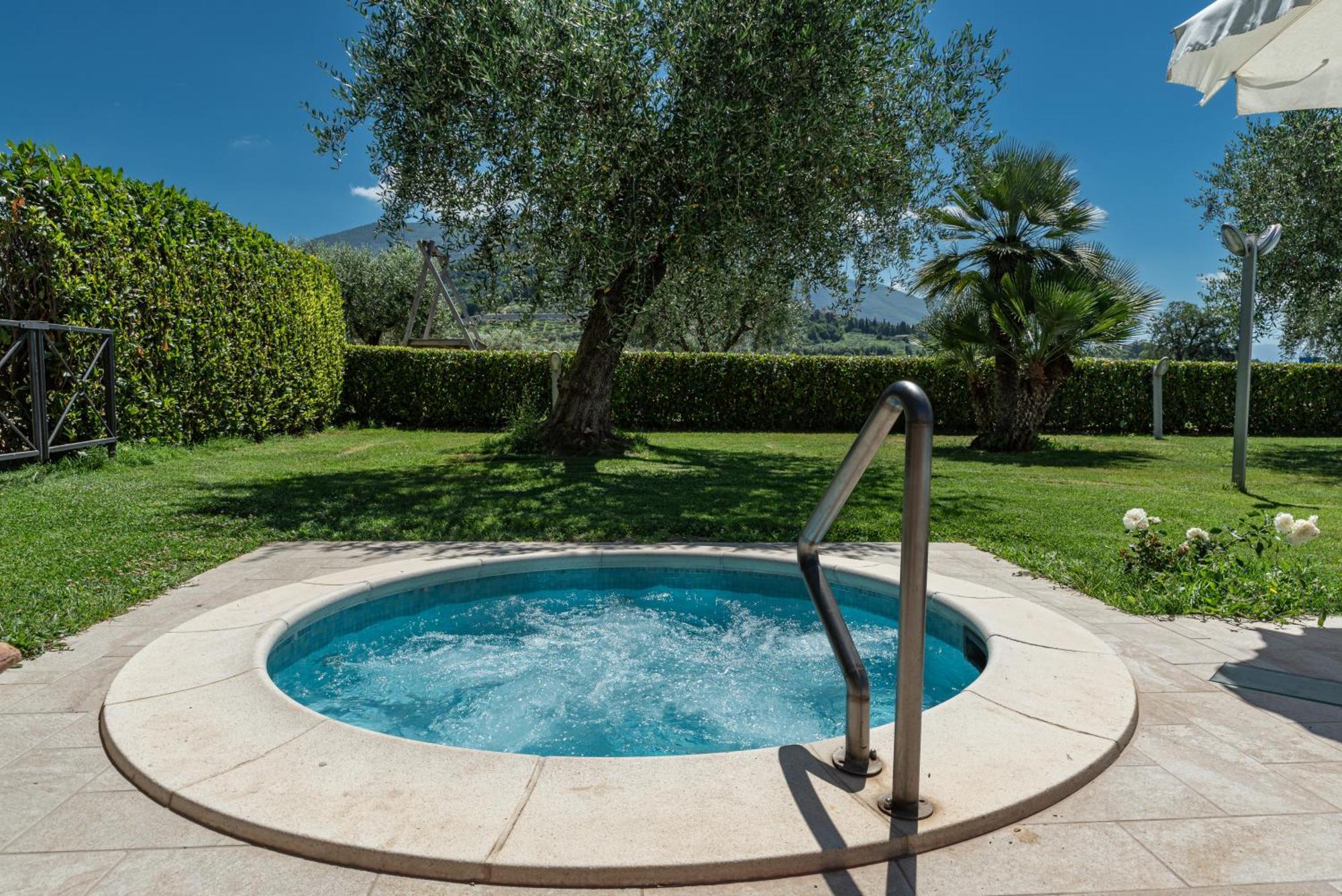 Agriturismo Il Girasole Asís Exterior foto
