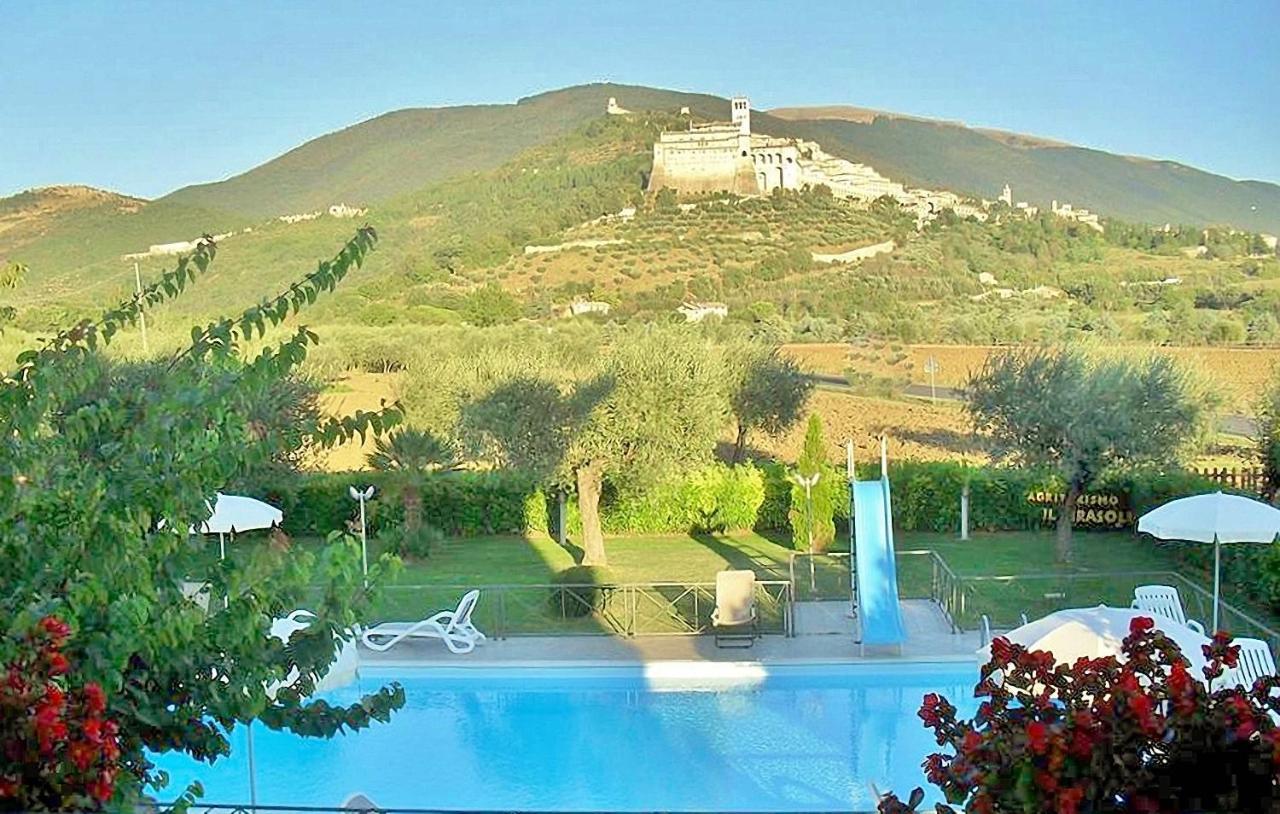 Agriturismo Il Girasole Asís Exterior foto